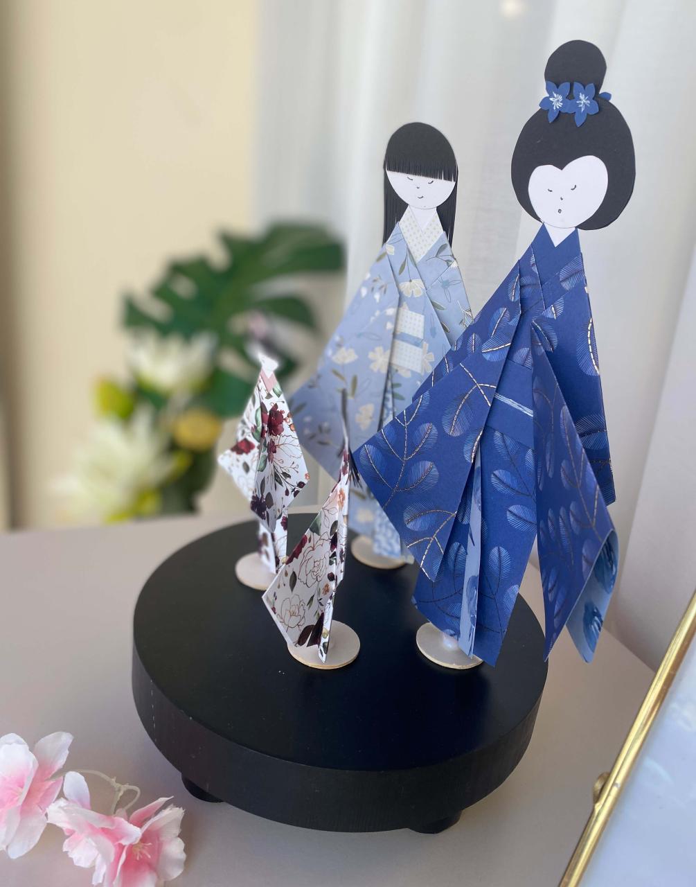 japanische Massai aus Papier